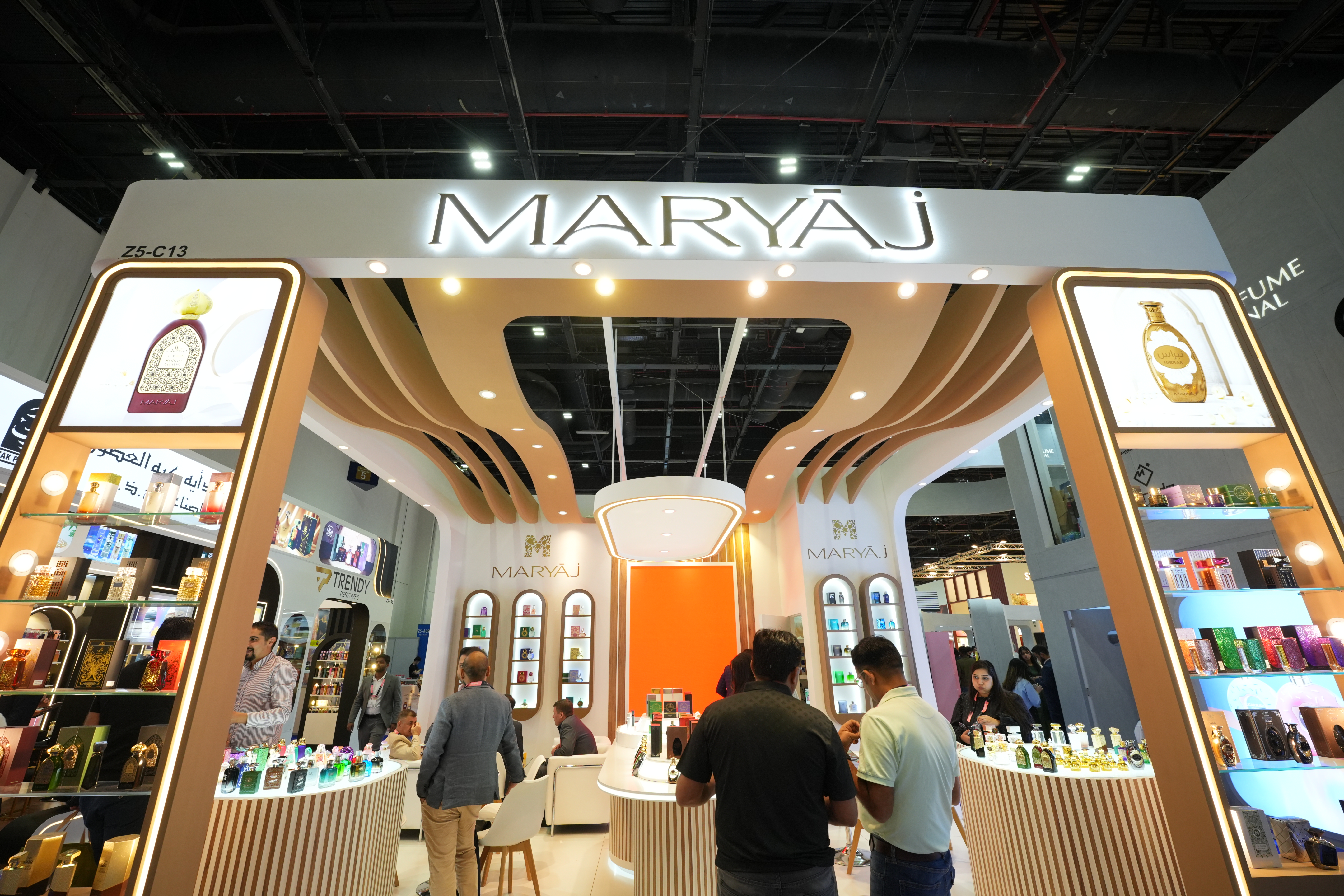 MARYAJ - BEAUTY WORLD 2025